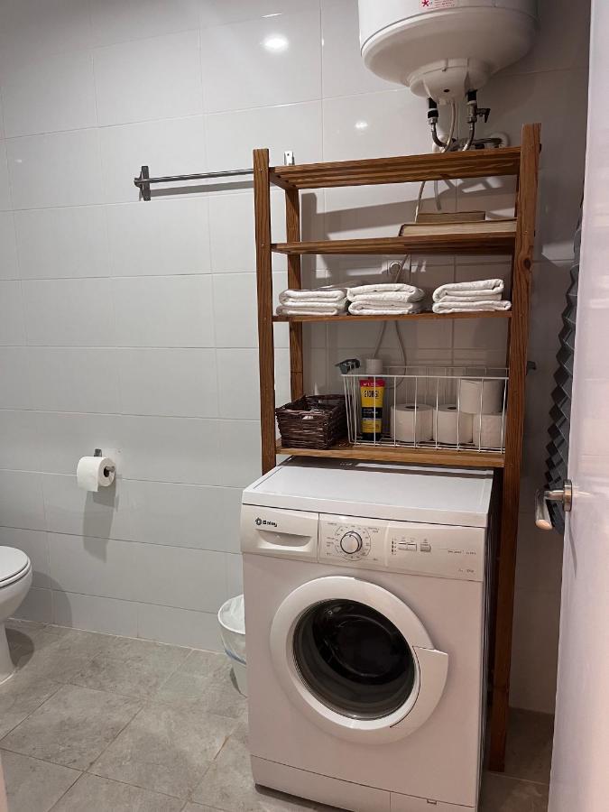 Lavapies Apartment Madrid Bagian luar foto